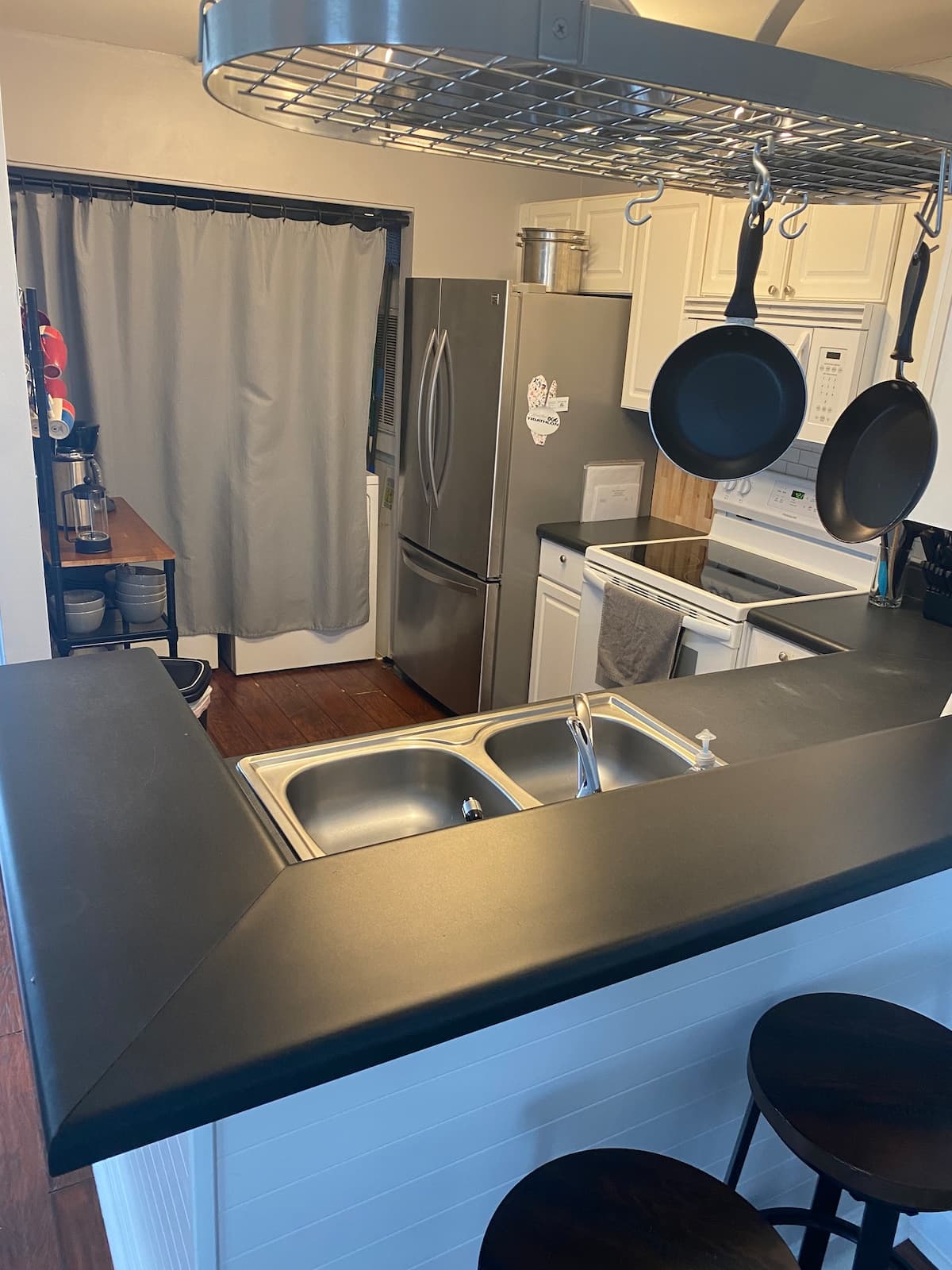 SuperHost - Entire 3 Bdrm Low Country Townhouse