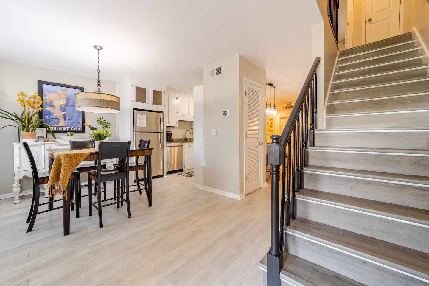 Trendy Pet Friendly Townhome