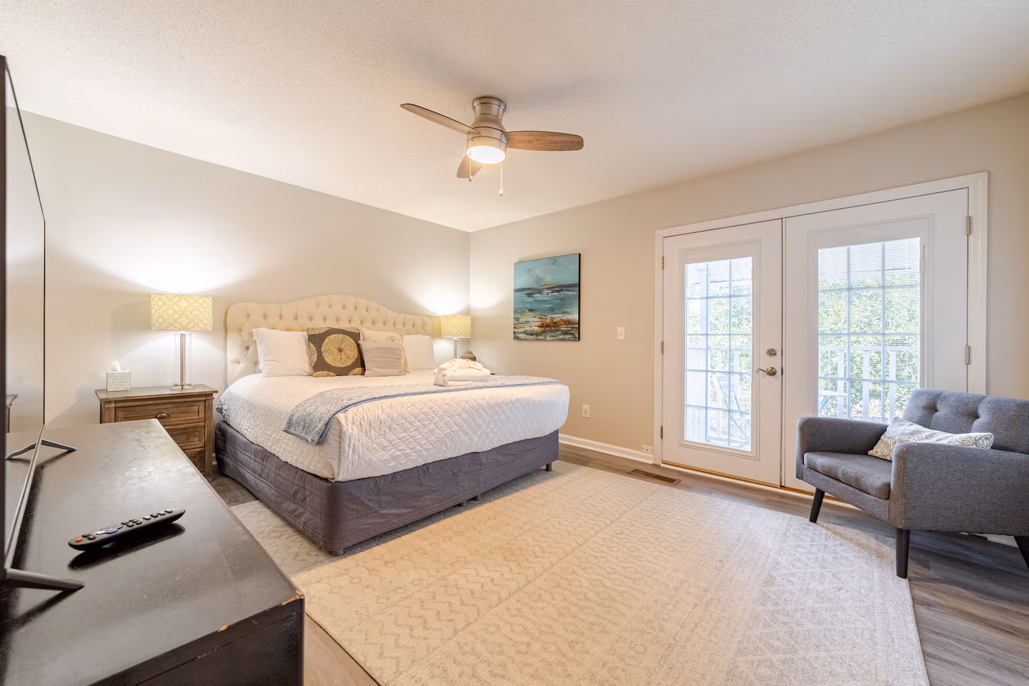 Trendy Pet Friendly Townhome